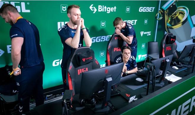 他的成就使 他的成就使