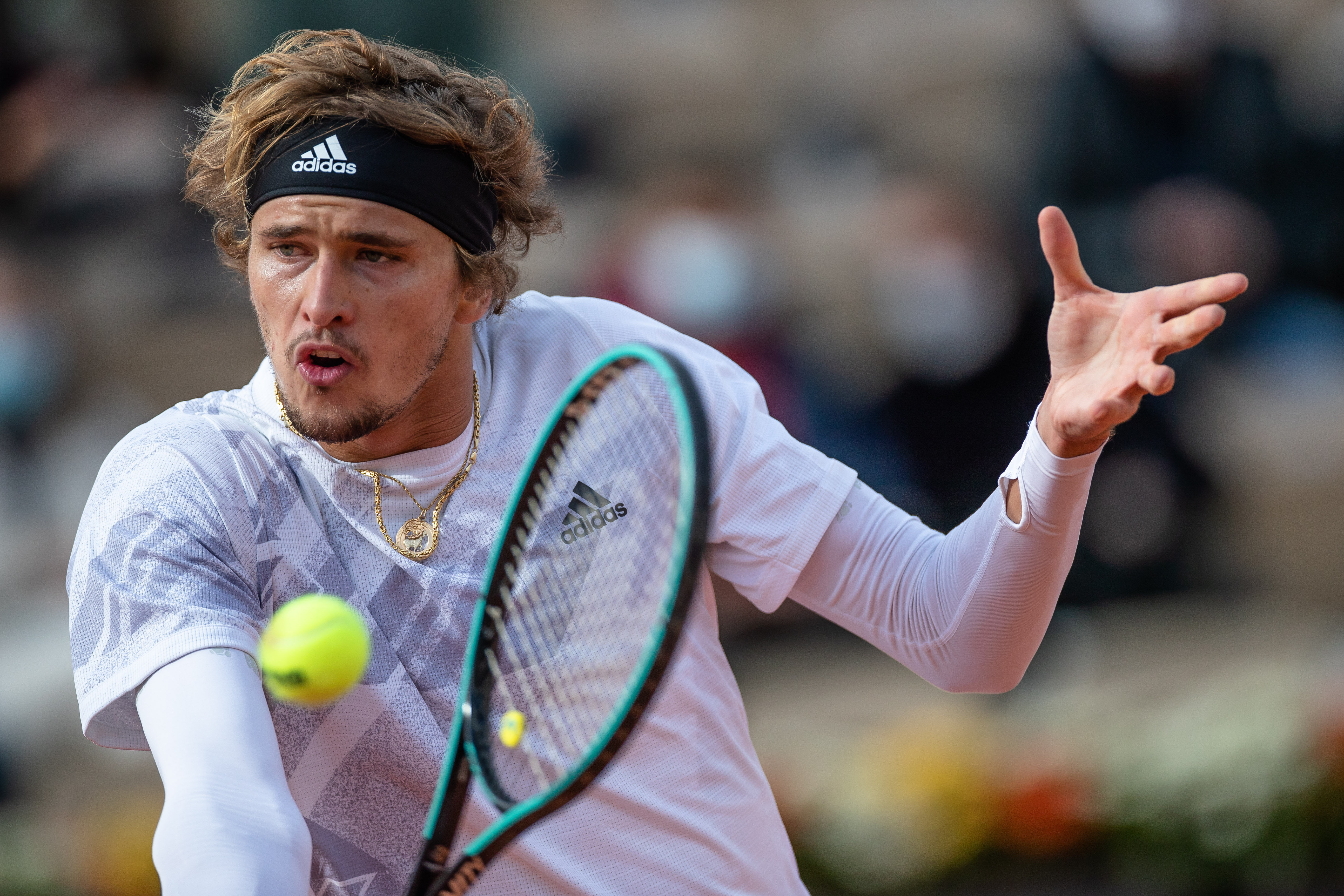 和战术上都 和战术上都