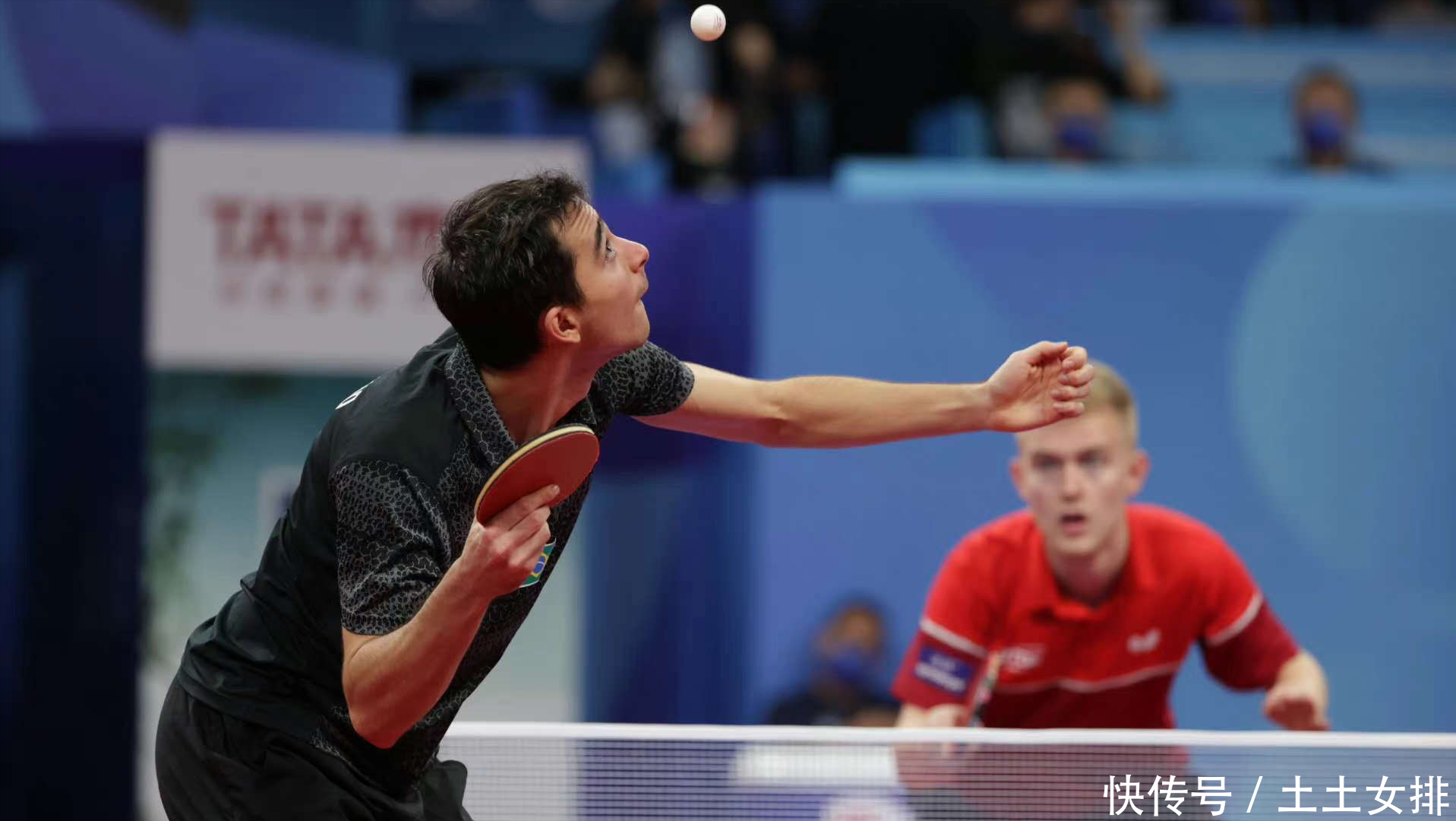 更是牵动整 更是牵动整