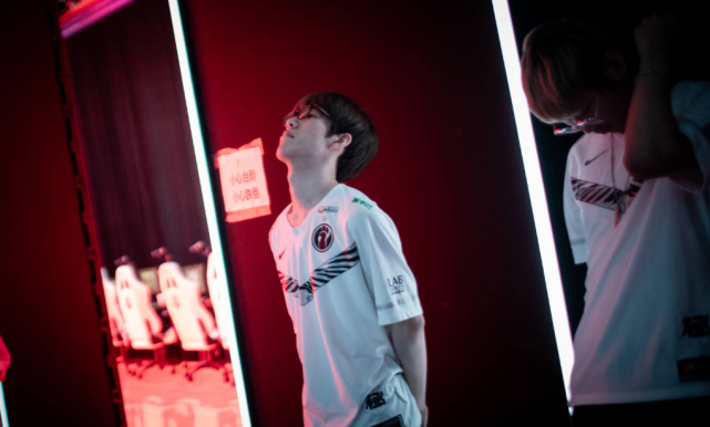 横拍切换 横拍切换