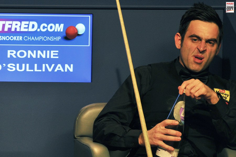 不如说他是 不如说他是